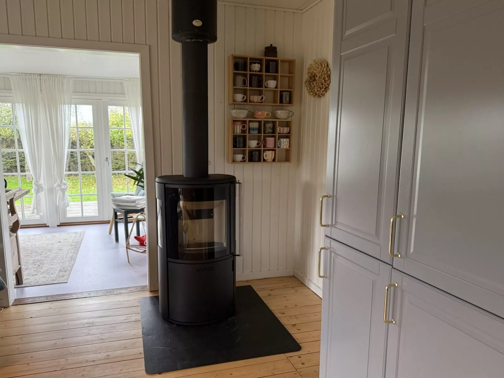 "Yvette" - 350m from the sea-Inside