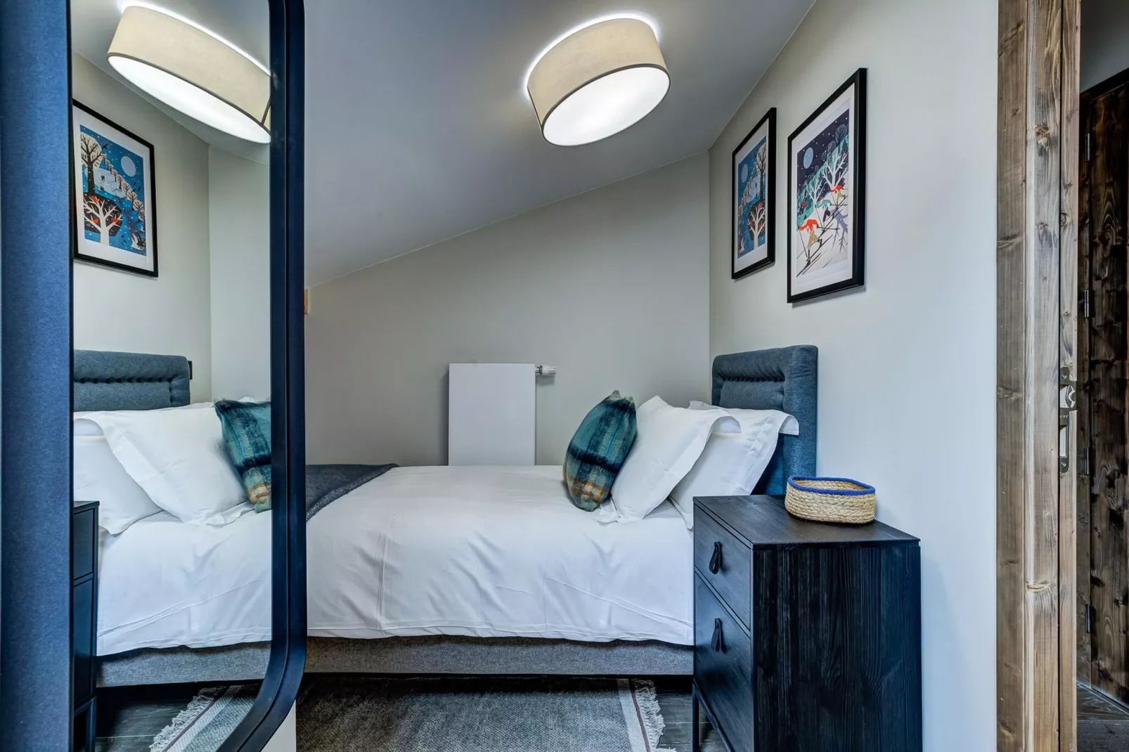 White Pearl A32-Bedroom