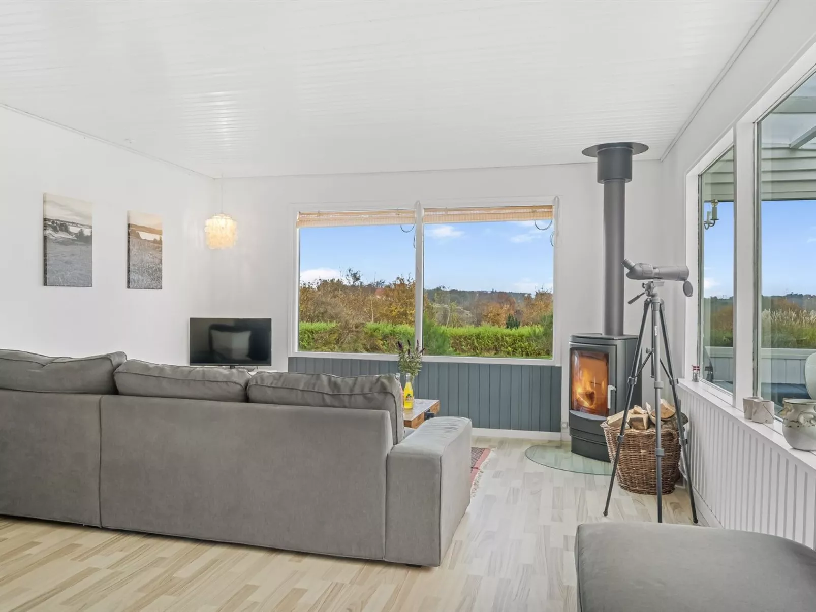 "Hjalma" - 250m to the fjord-Dedans