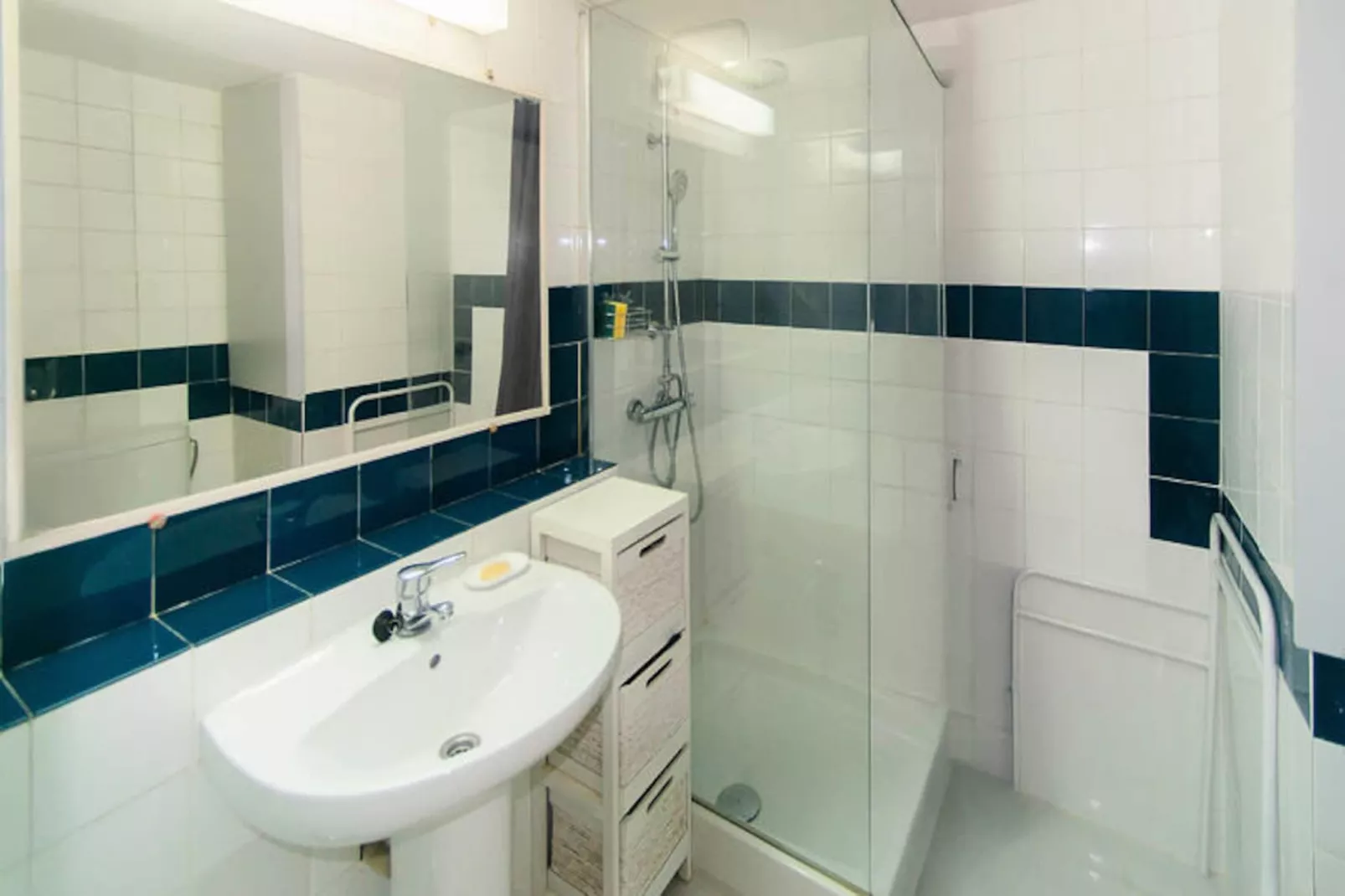 Studio à Roses-Untagged