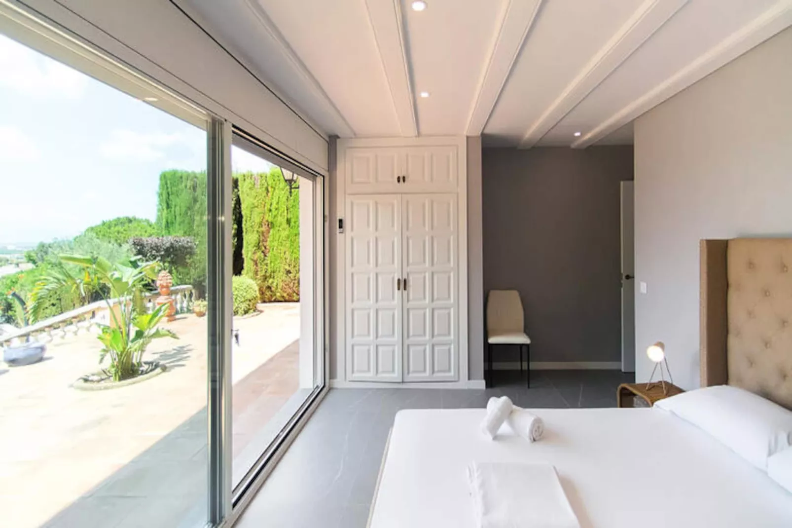 Maison à Roses-Untagged