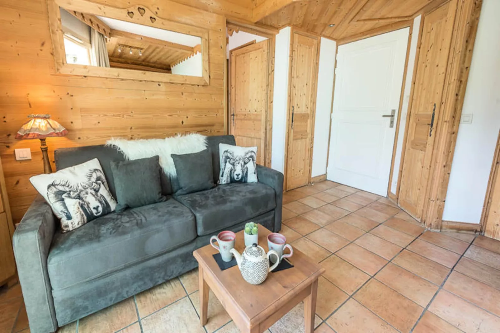 Studio à Duingt-Nicht zugeordnet