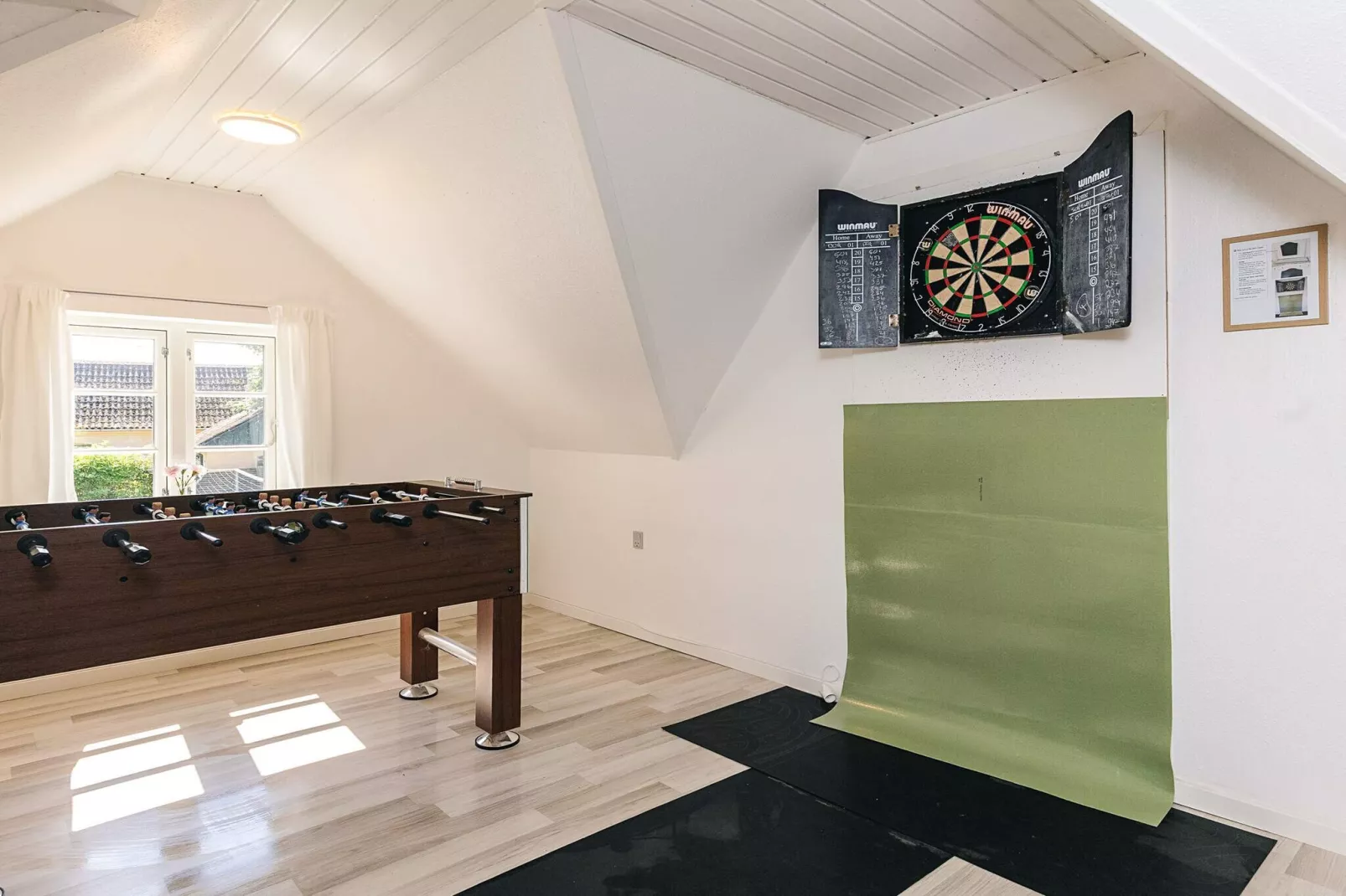 Idyllisches Reetdachhaus-Ruckzugsort-By Traum-Innenbereich