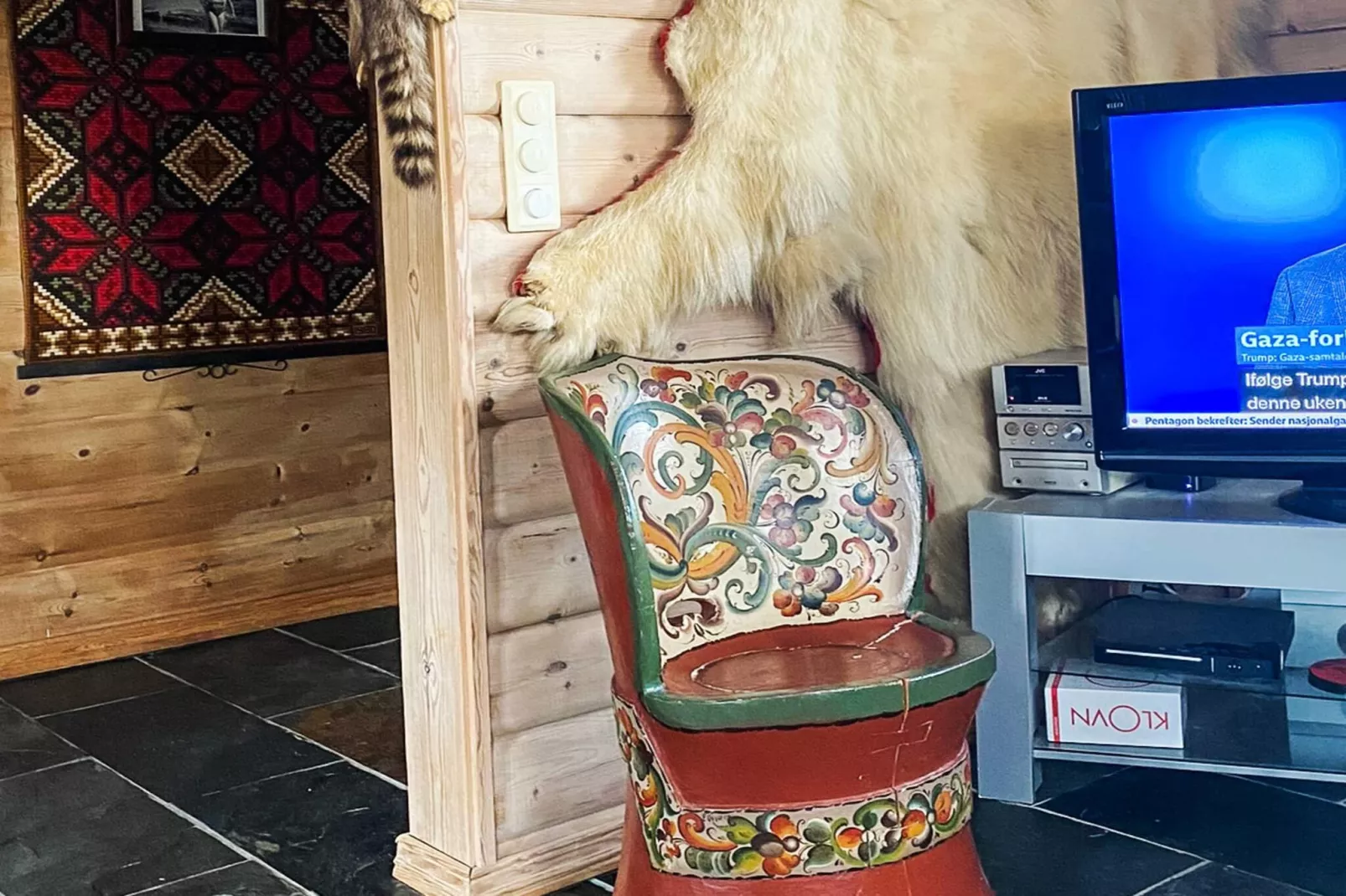 30653-PØLSEBU-Intérieur