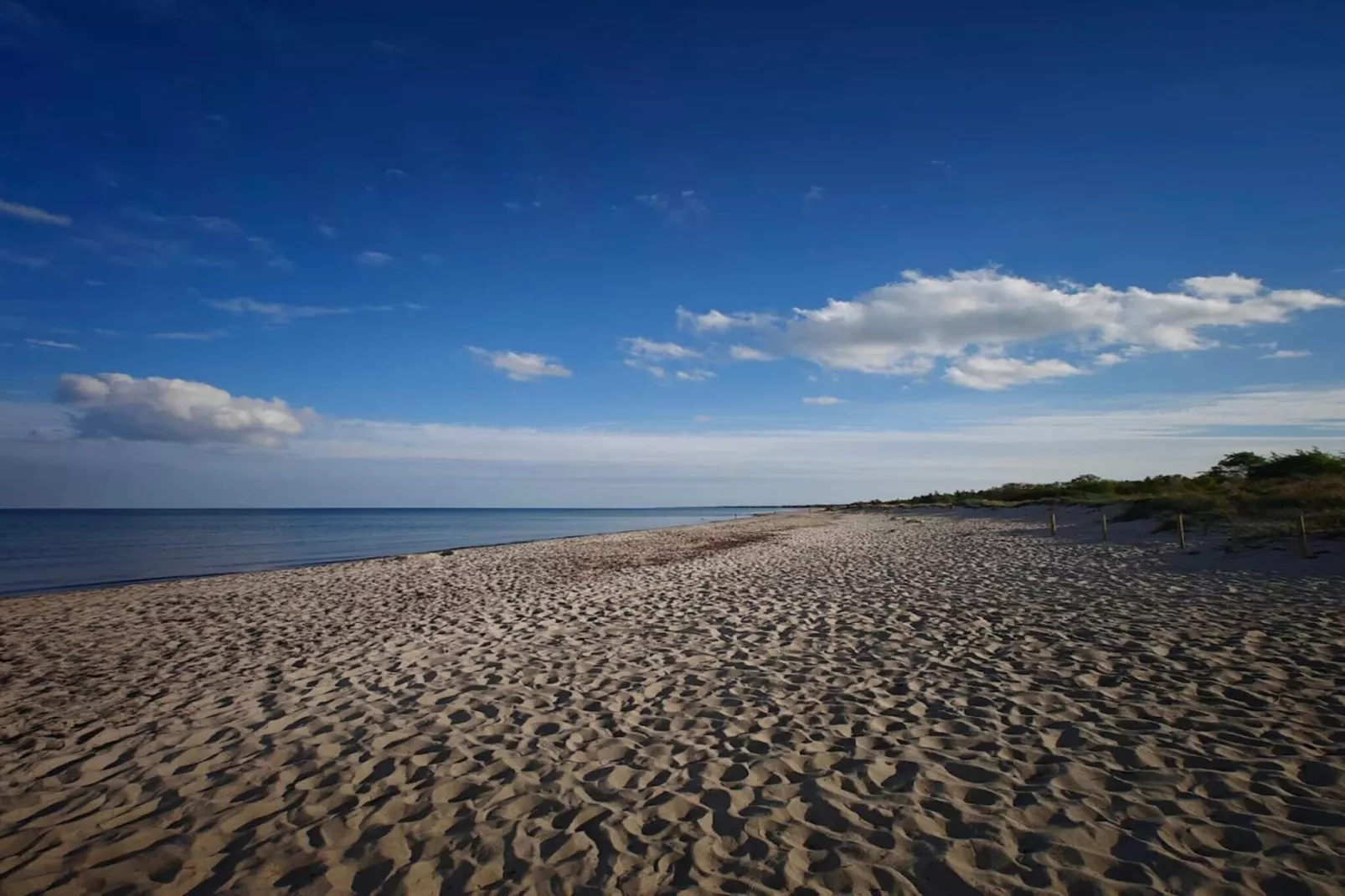 3 room,1st row,renovated-Water view