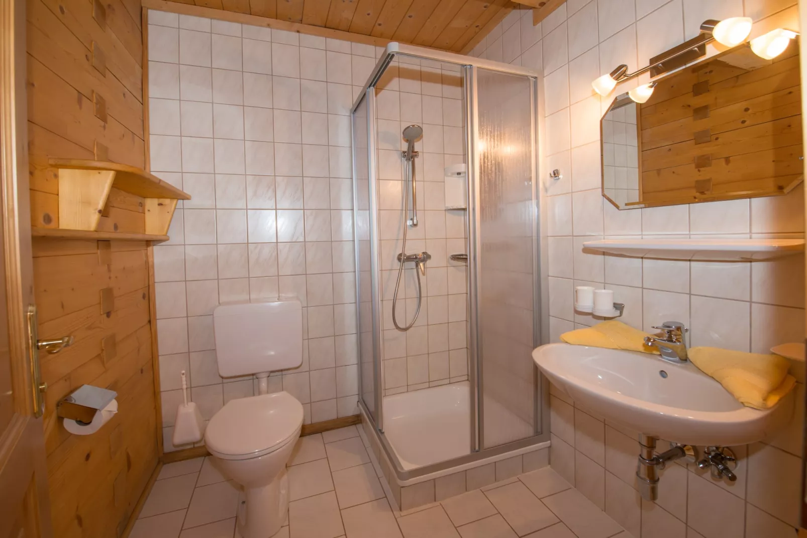 Appartment Holzblockhaus-Bathroom