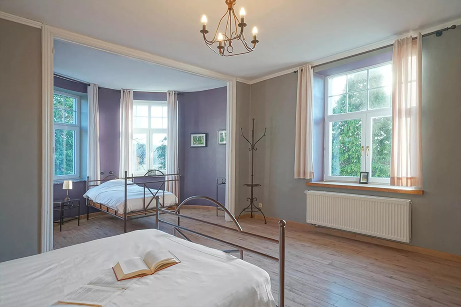 Château de luxe-Bedroom