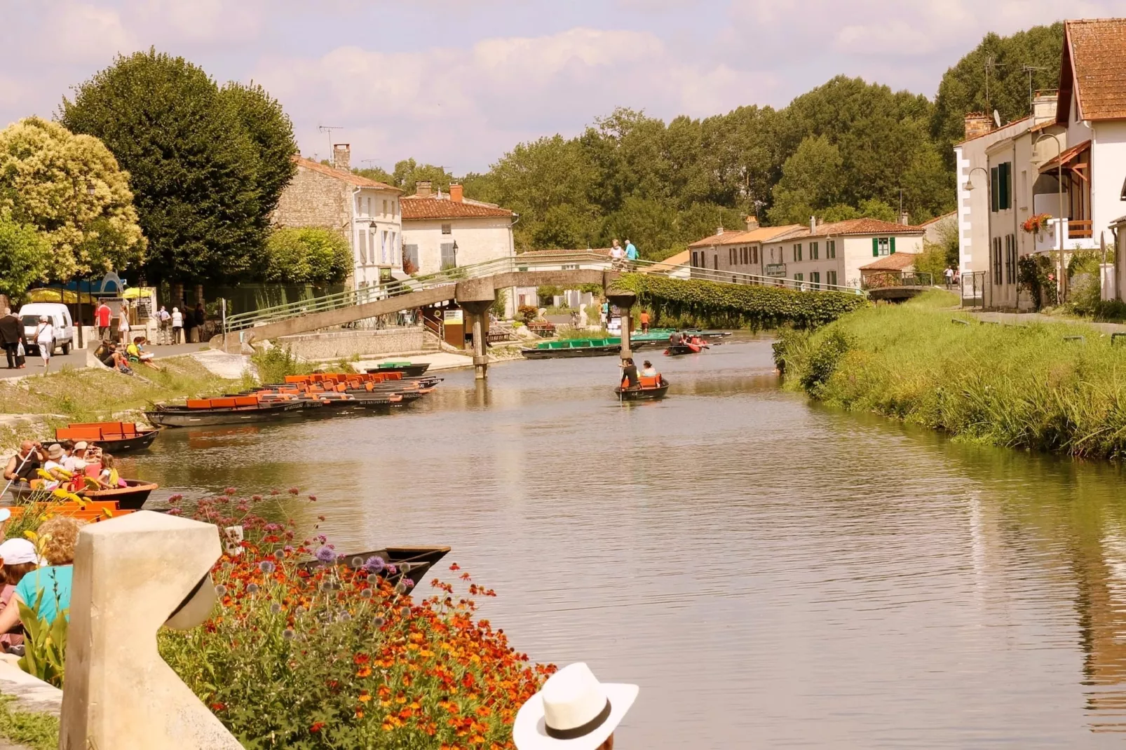 Bourg Est 3-Zones été à 20 km