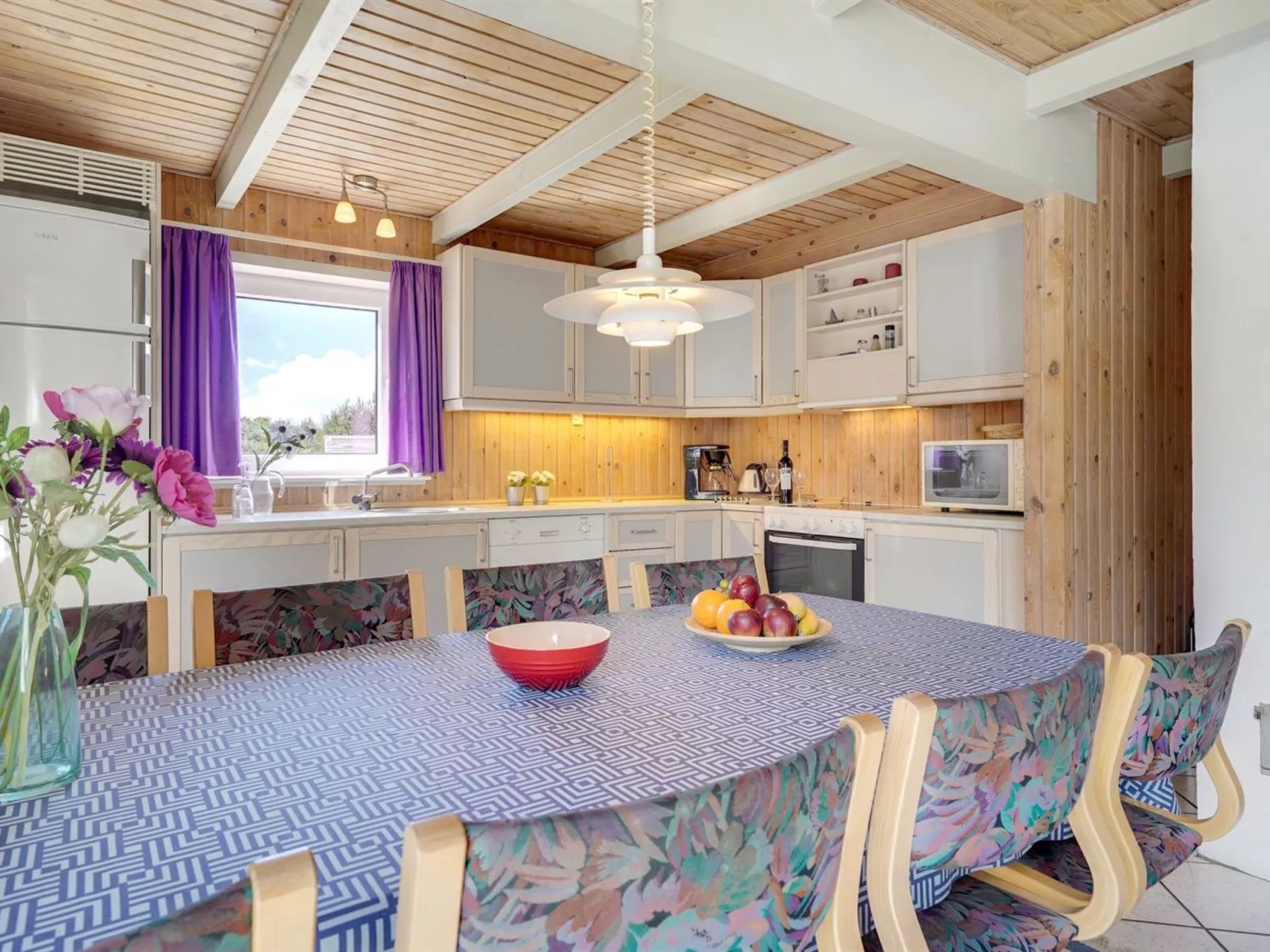 "Urda" - 1km from the sea-Drinnen