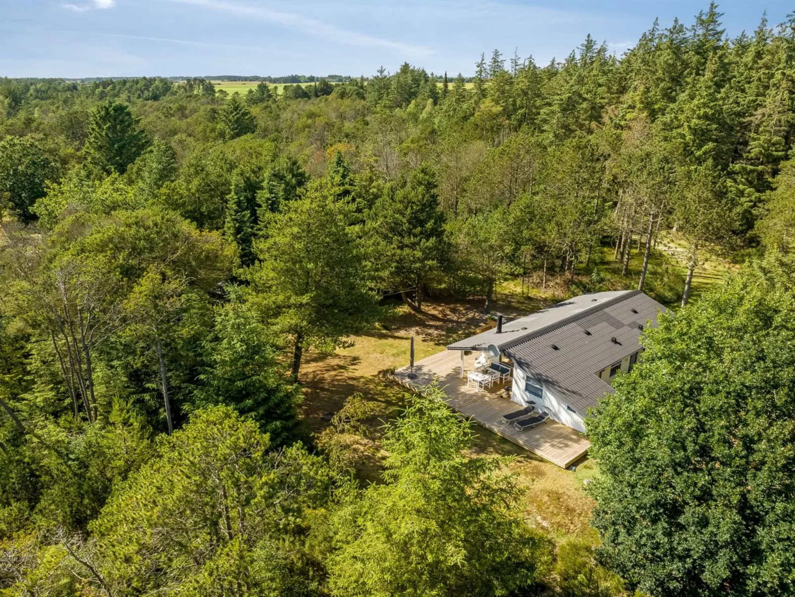 "Hakan" - 4km from the sea-Outside