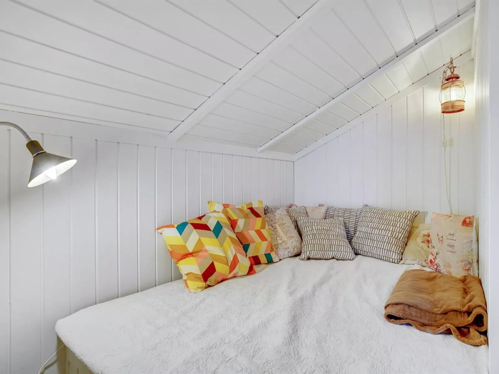 "Eivor" - 500m from the sea-Dedans