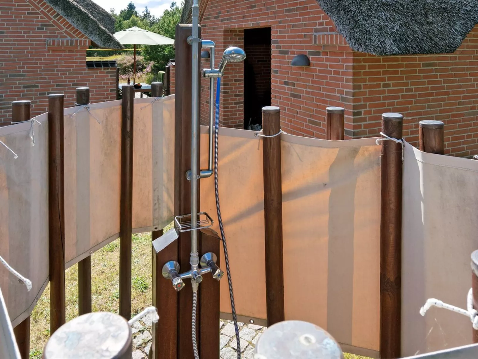 "Siegried" - 2.2km from the sea-Inside