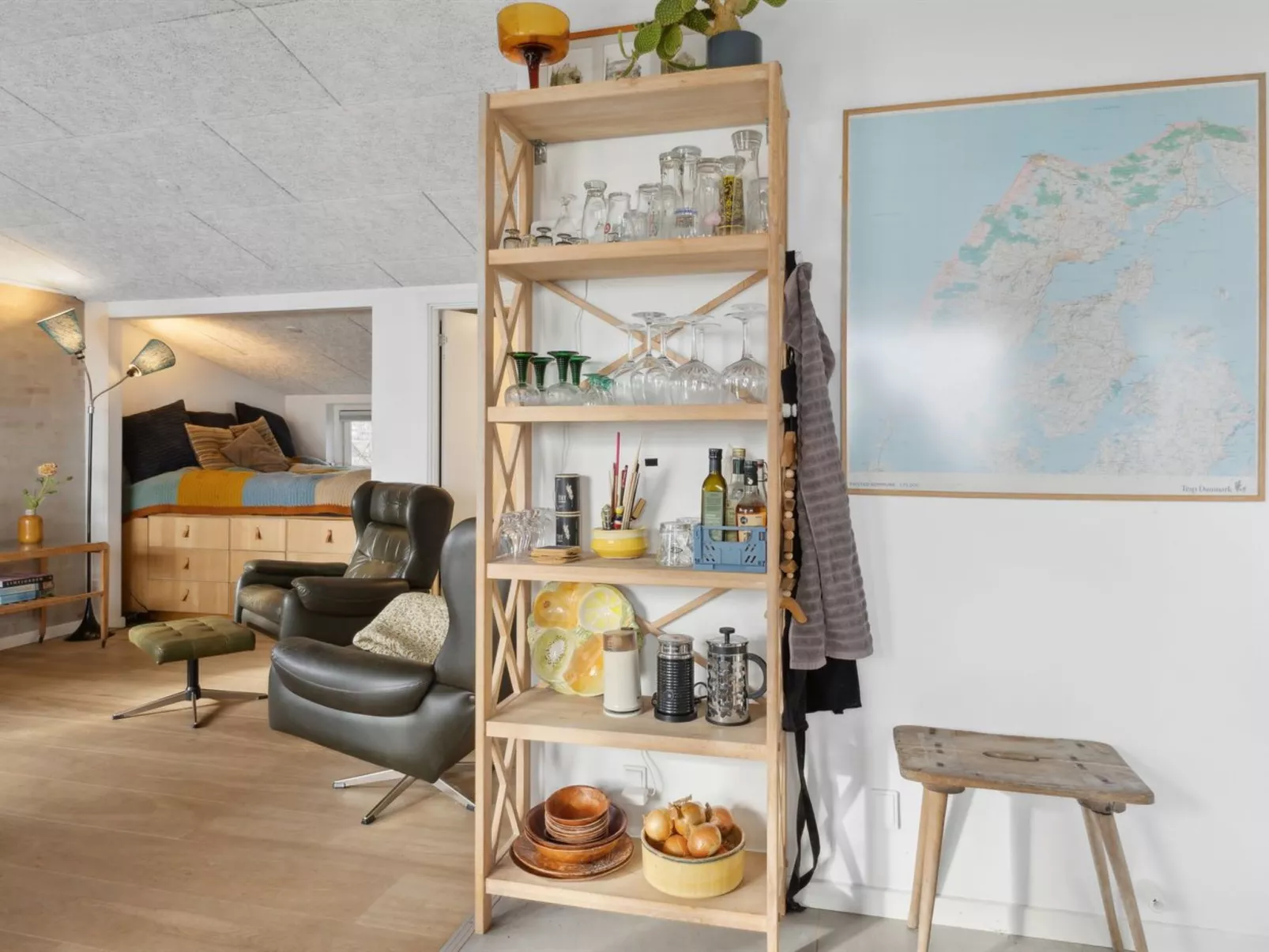 "Nielsen" - 30m to the fjord-Drinnen