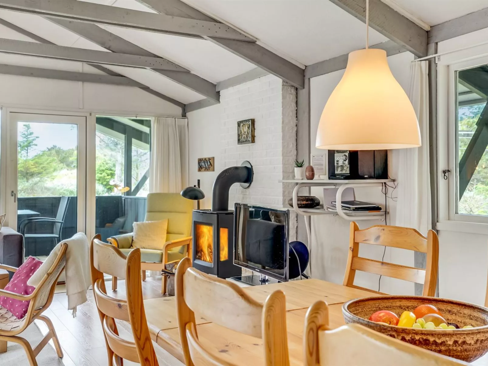 "Eivy" - 1km from the sea-Inside