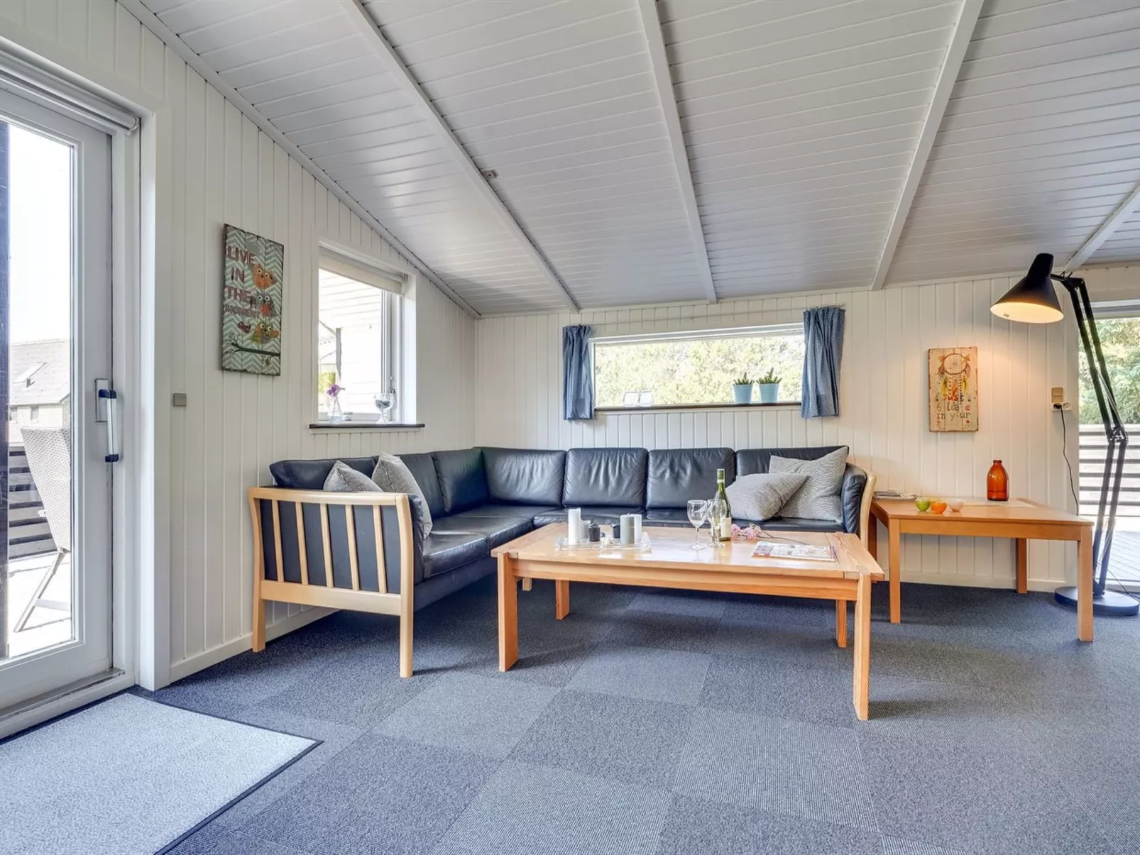 "Elinbjörn" - 1km from the sea-Dedans