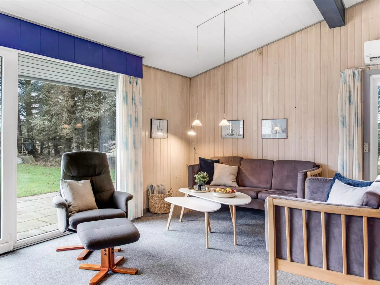 "Gunvor" - 1km from the sea-Inside