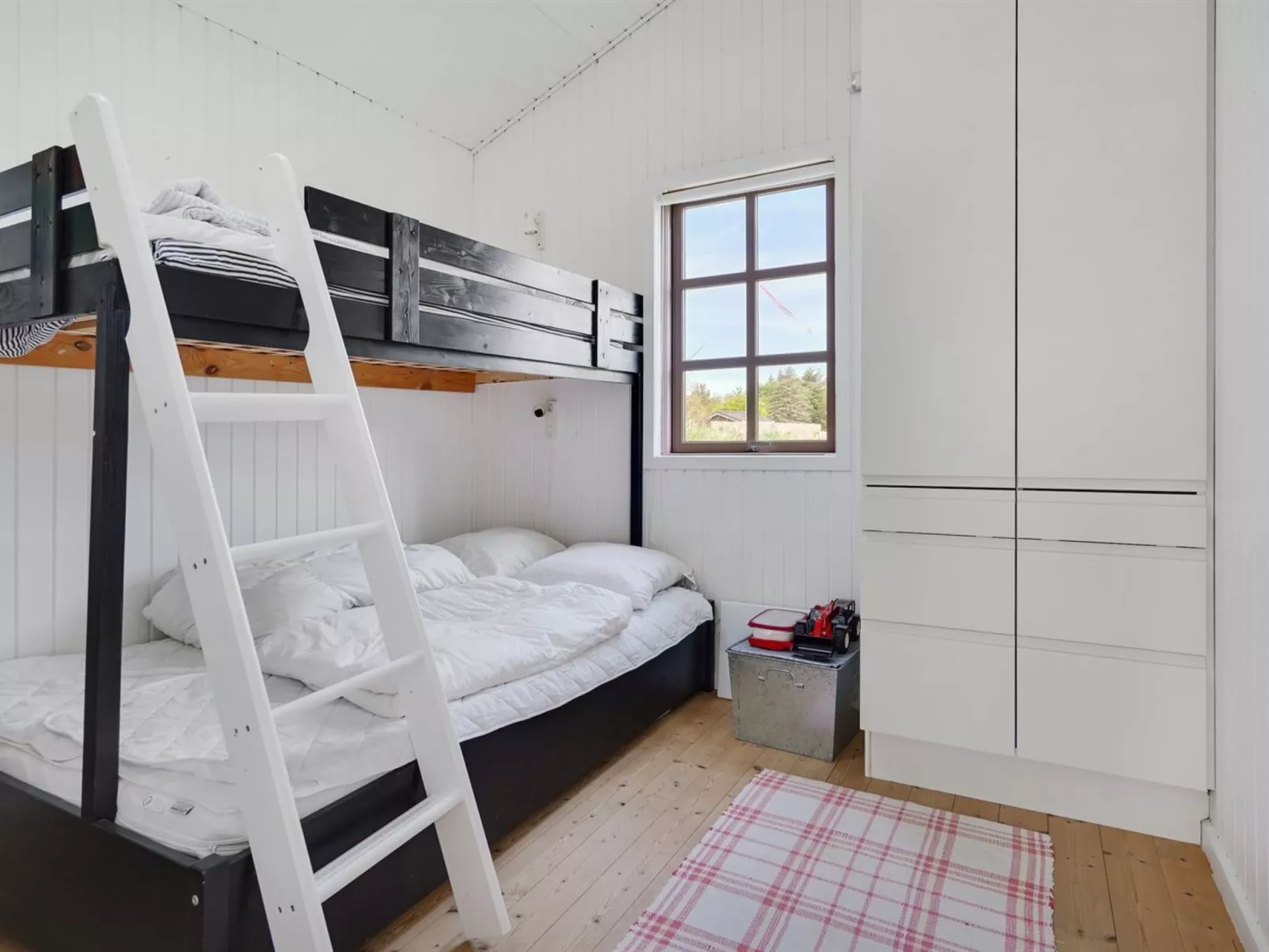 "Ansberga" - 1km from the sea-Inside