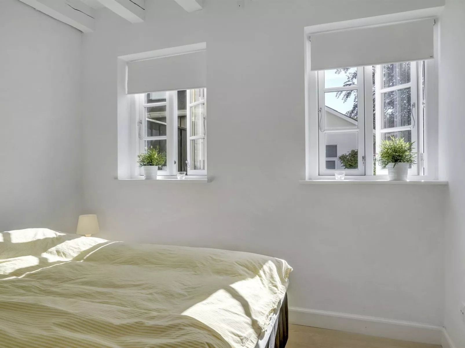 "Stephie" - 1.1km from the sea-Inside