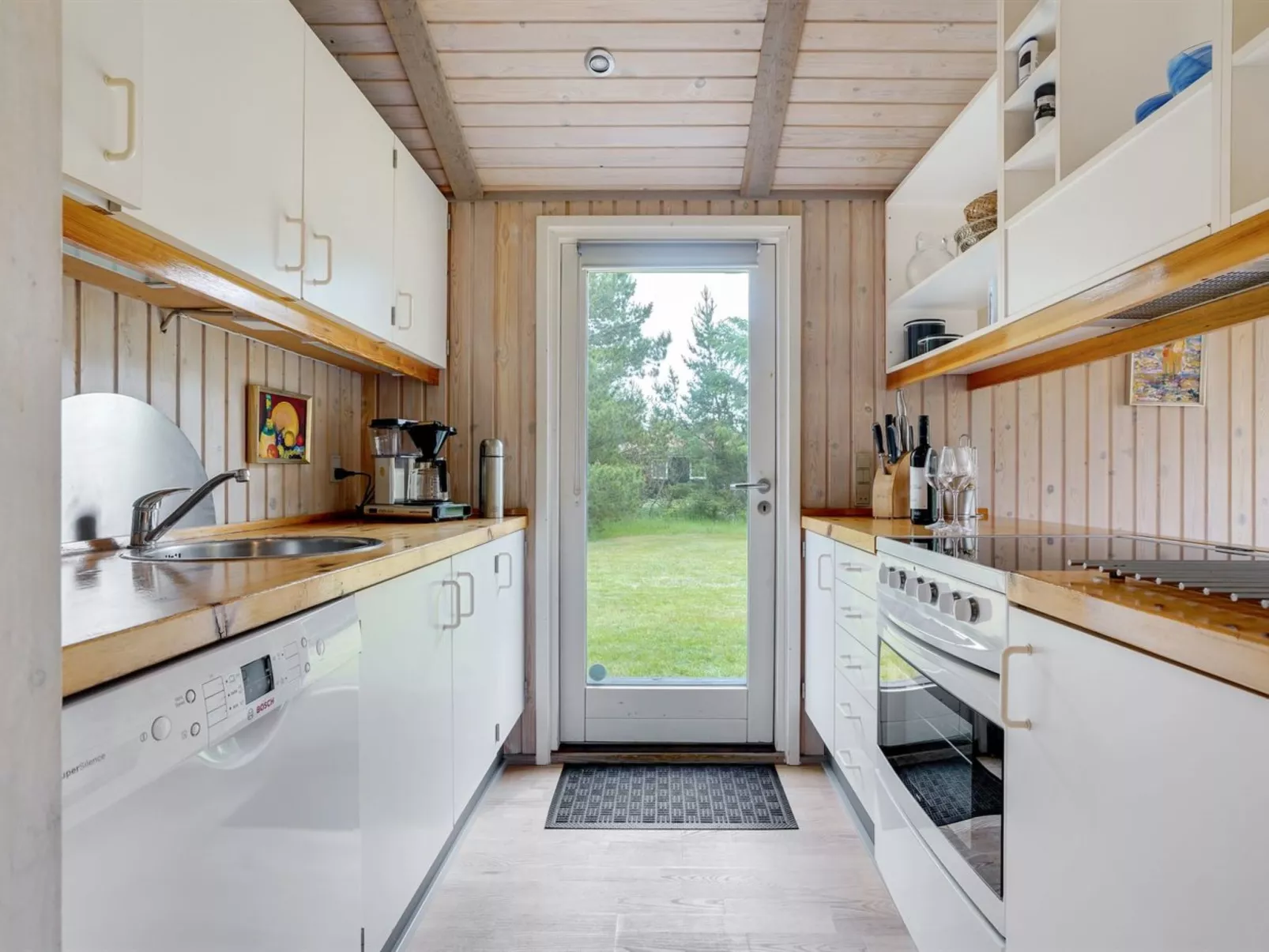 "Svantepolk" - 1.1km from the sea-Inside