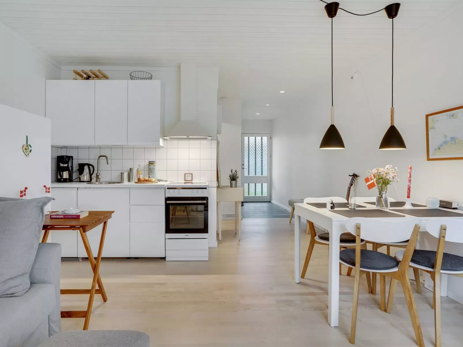 "Reinmoth" - 100m from the sea-Inside