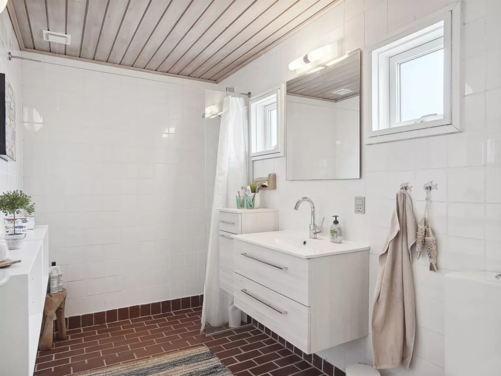 "Viena" - 400m from the sea-Inside