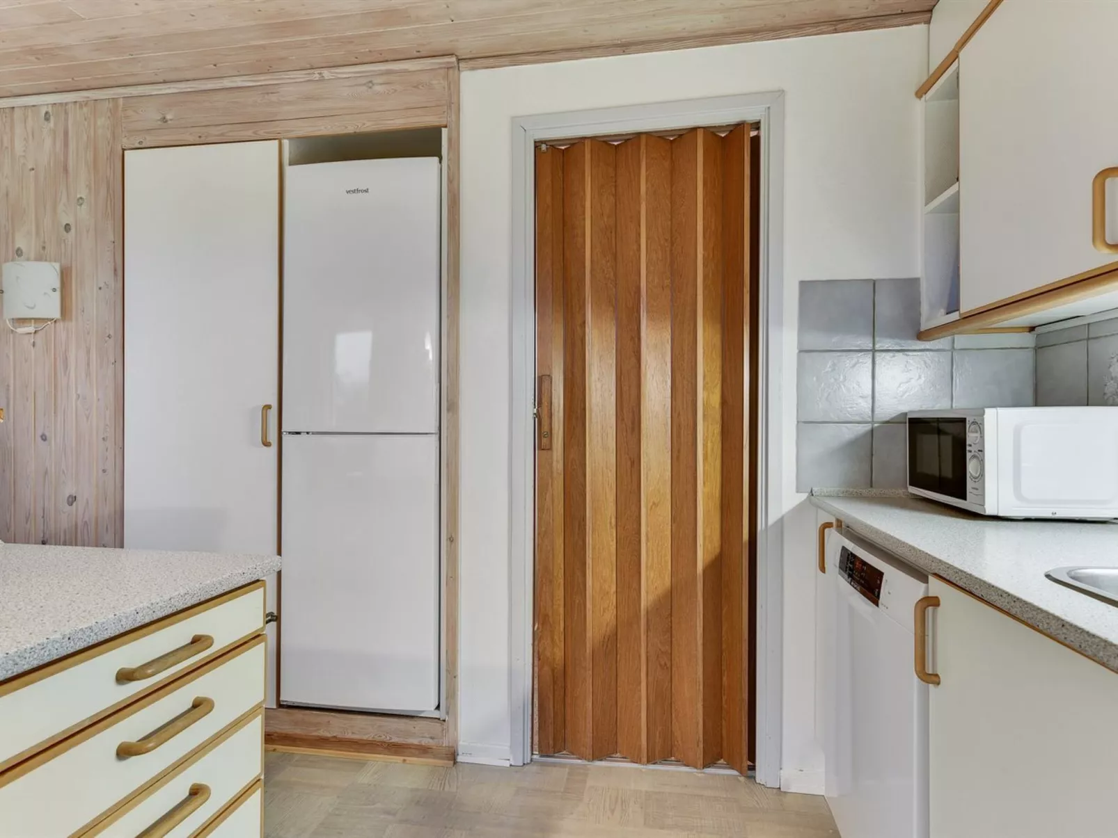 "Verneri" - 300m from the sea-Inside