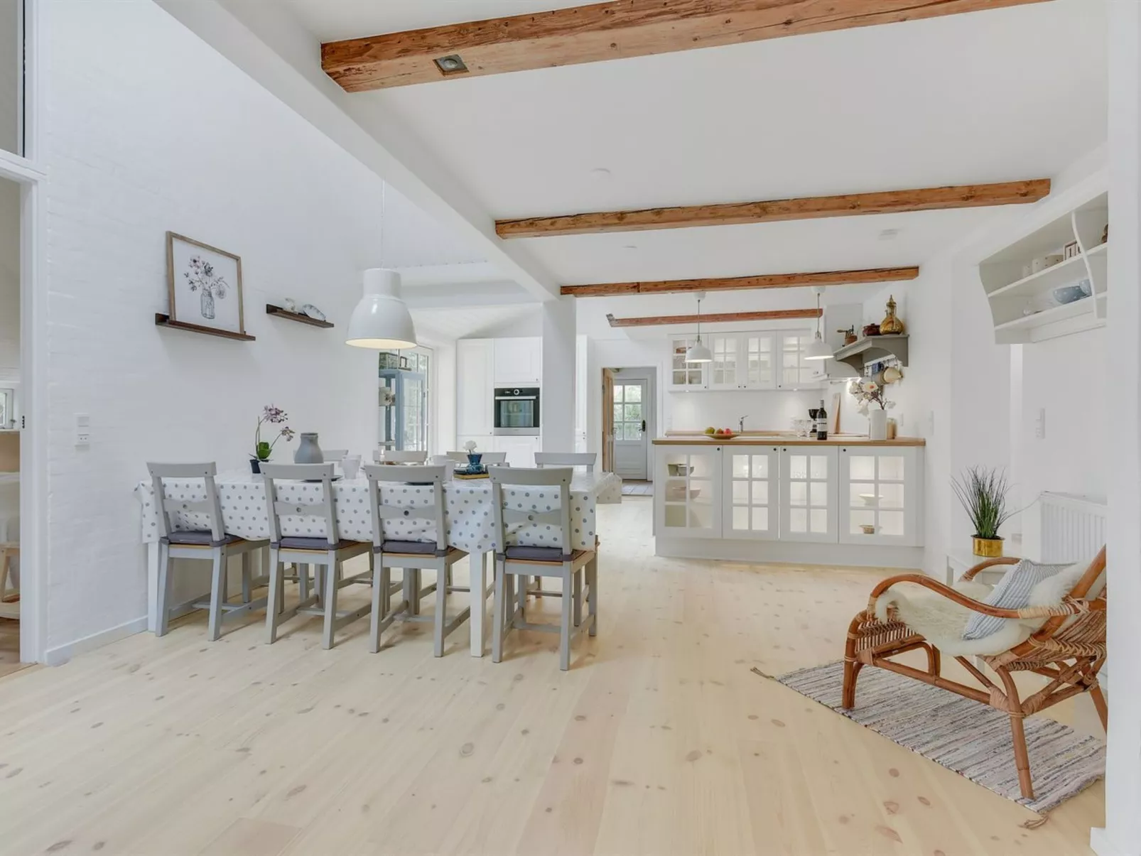 "Juhana" - 150m from the sea-Inside