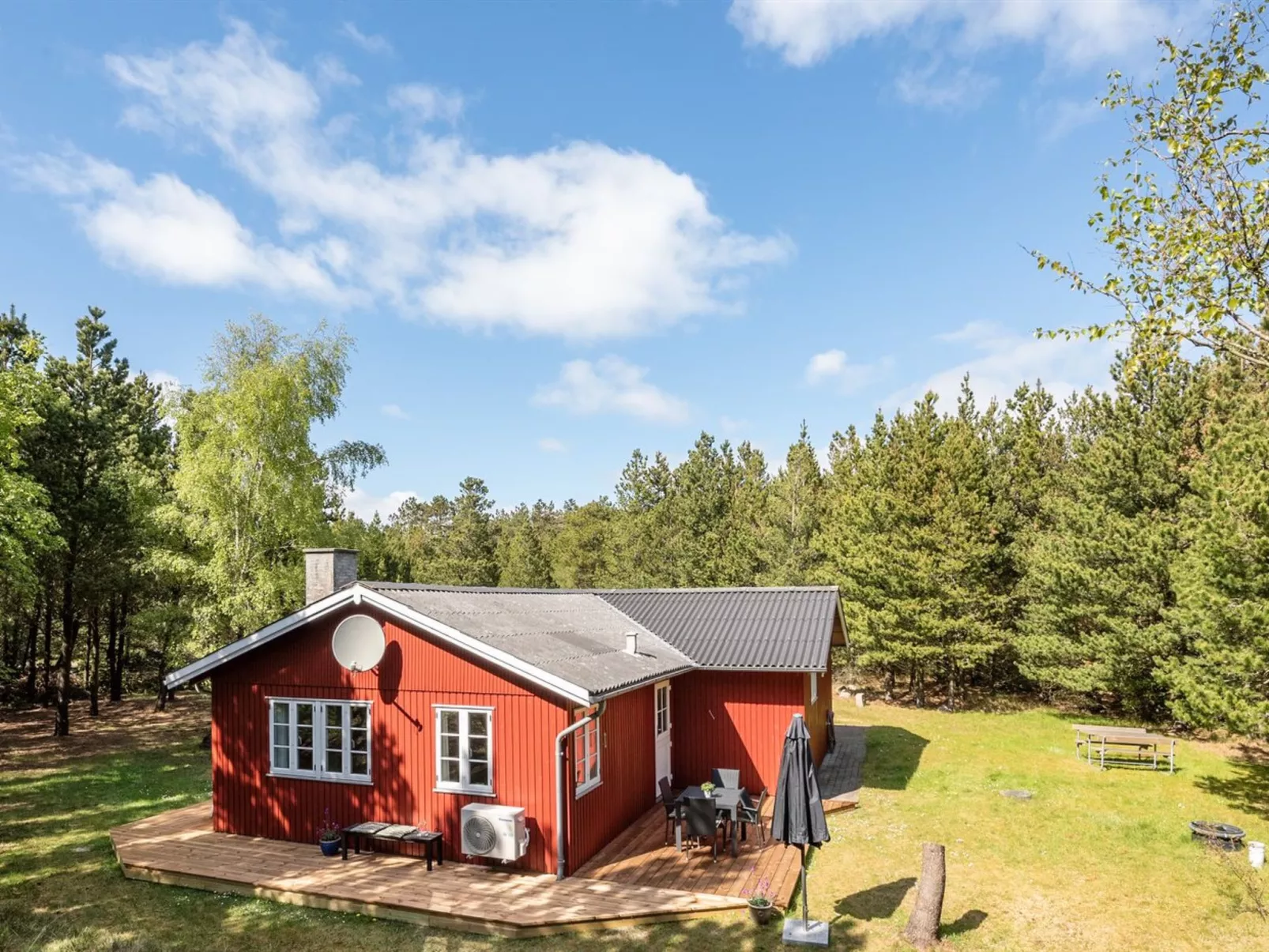 "Epiphania" - 900m from the sea-Outside