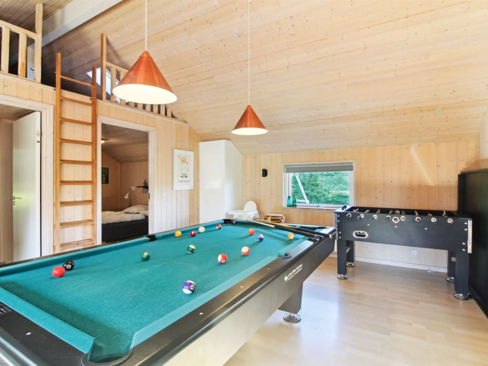 "Synnöve" - 550m from the sea-Inside