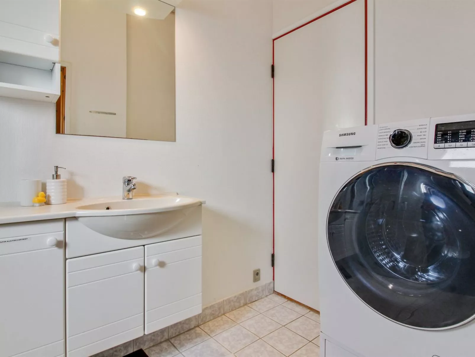 "Wifred" - 250m from the sea-Dedans