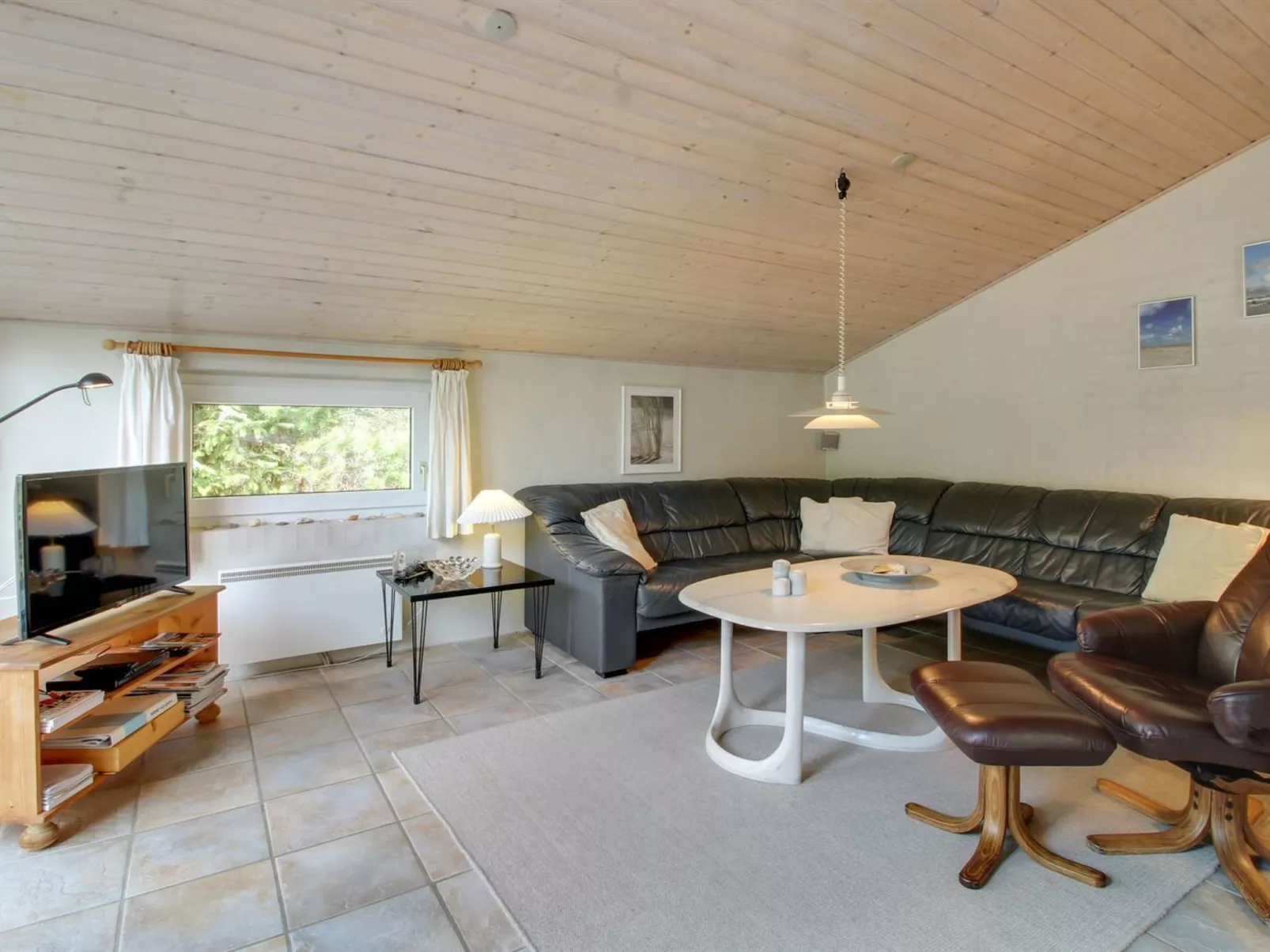 "Elsy" - 2.6km from the sea-Drinnen