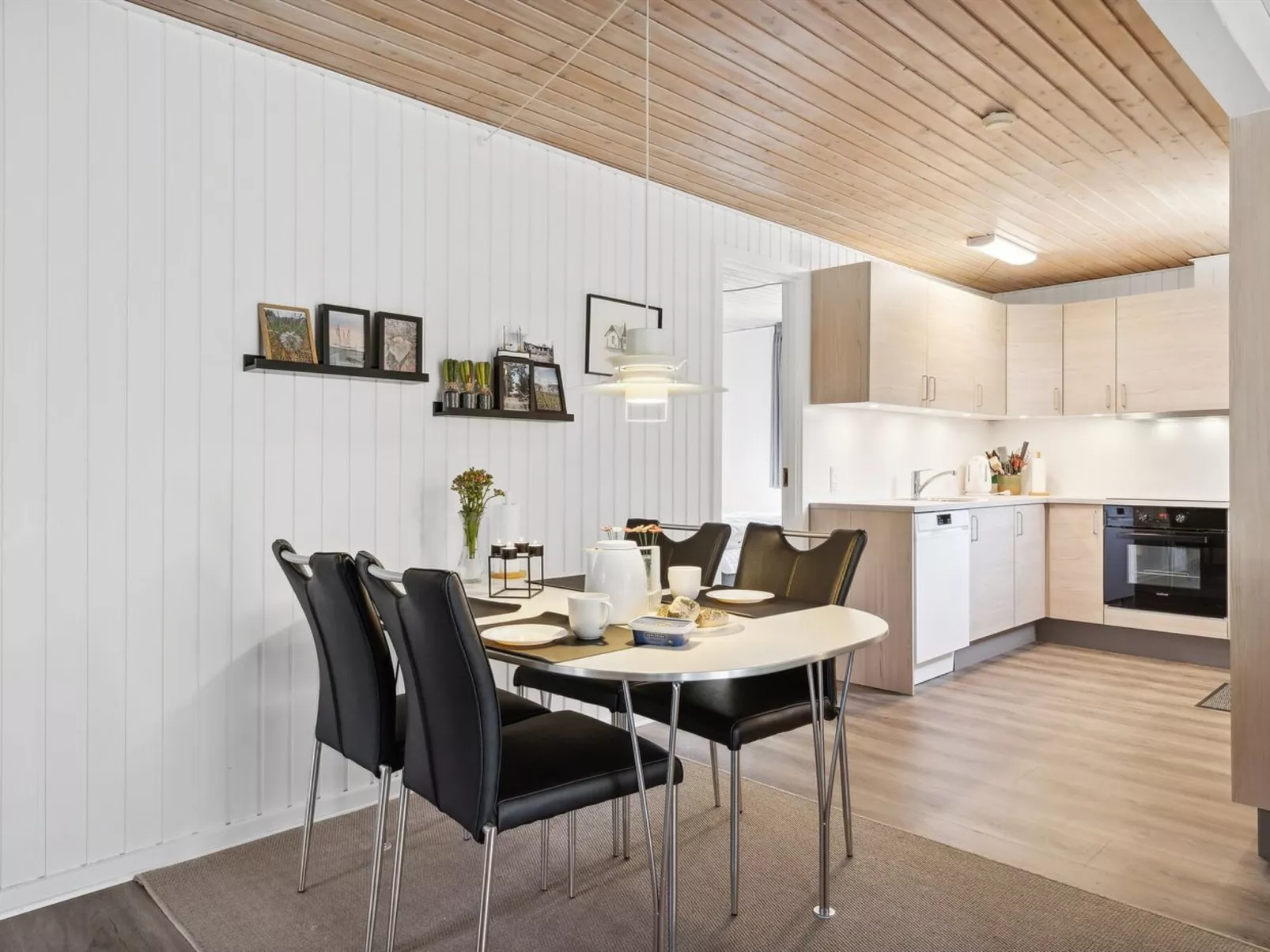 "Sigrun" - 4km from the sea-Drinnen