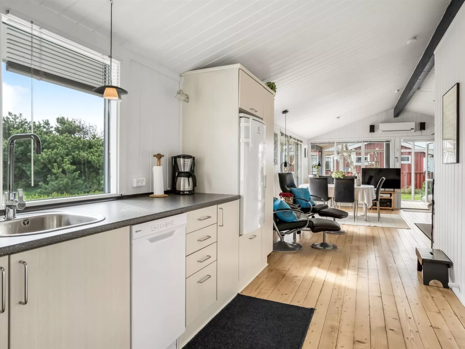 "Hælf" - 400m from the sea-Dedans