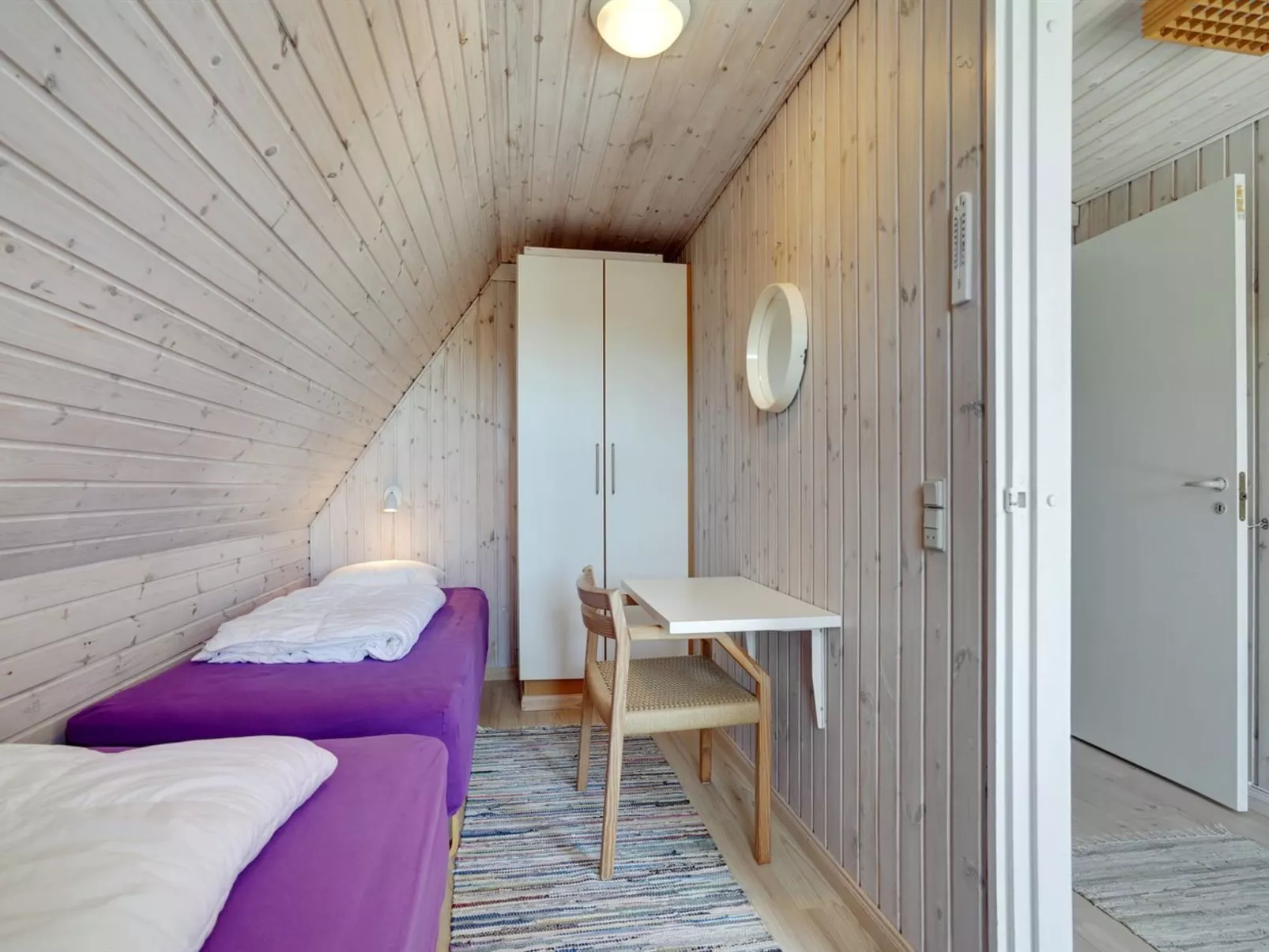 "Viona" - 350m from the sea-Inside