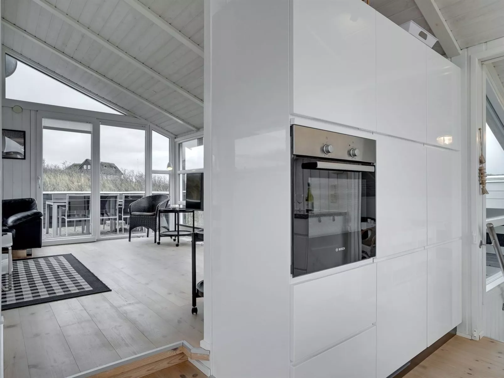 "Swerting" - 230m from the sea-Drinnen