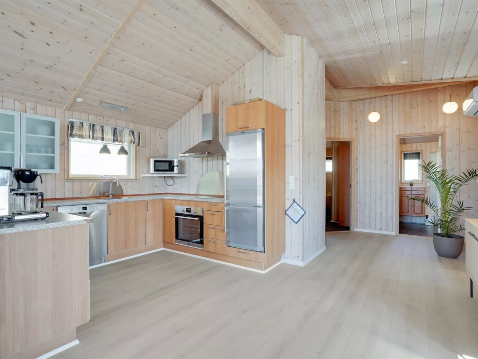 "Wilke" -  from the sea-Dedans