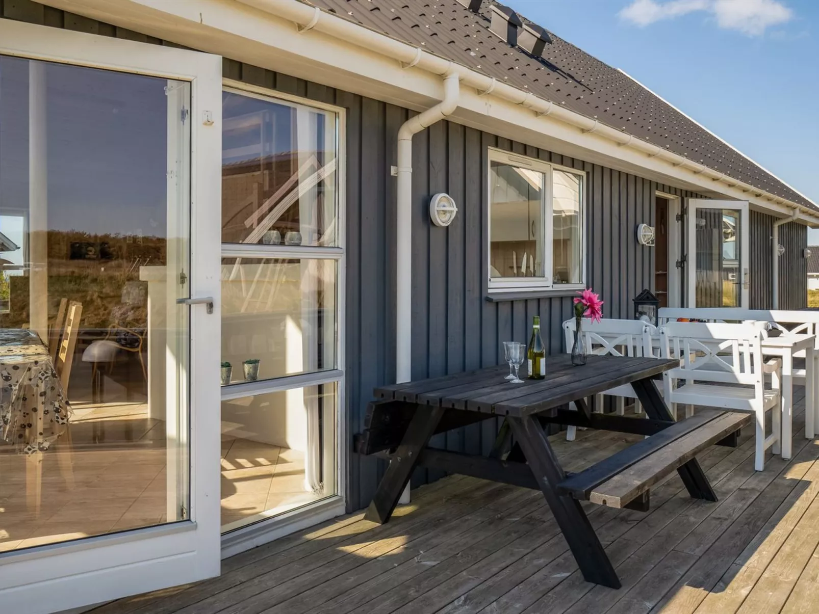 "Hedy" - 150m from the sea-Outside