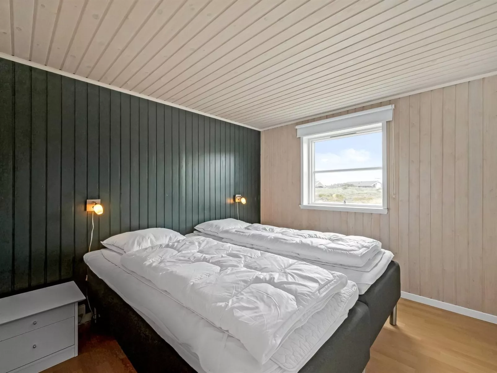 "Drifa" - 600m from the sea-Dedans