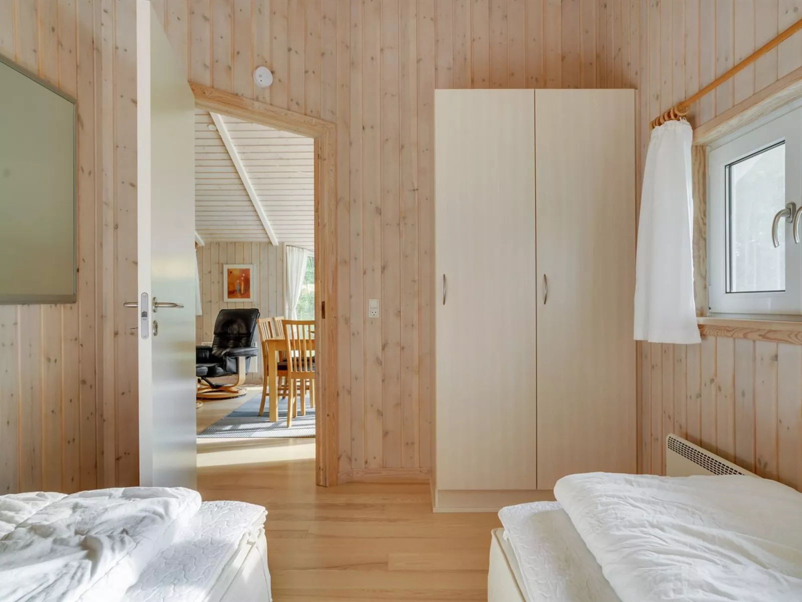 "Thomasine" - 1.5km from the sea-Inside