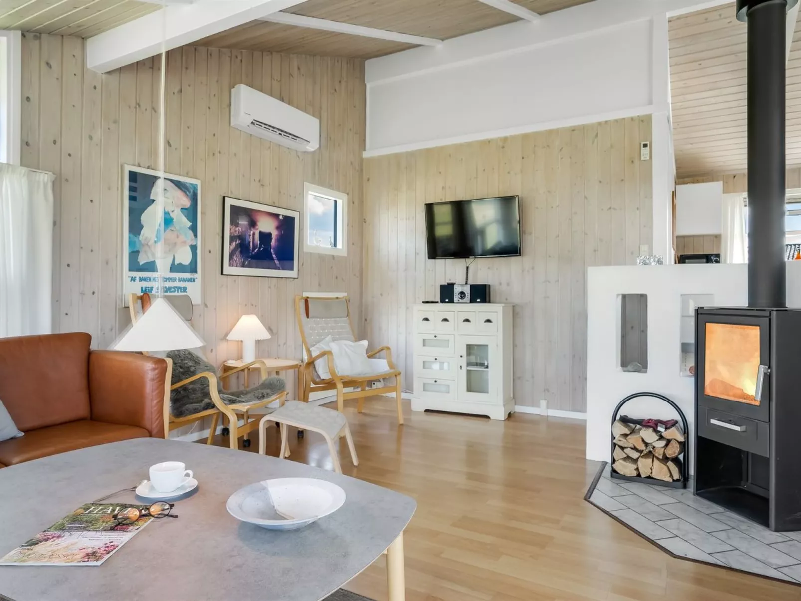 "Venja" - 200m from the sea-Inside