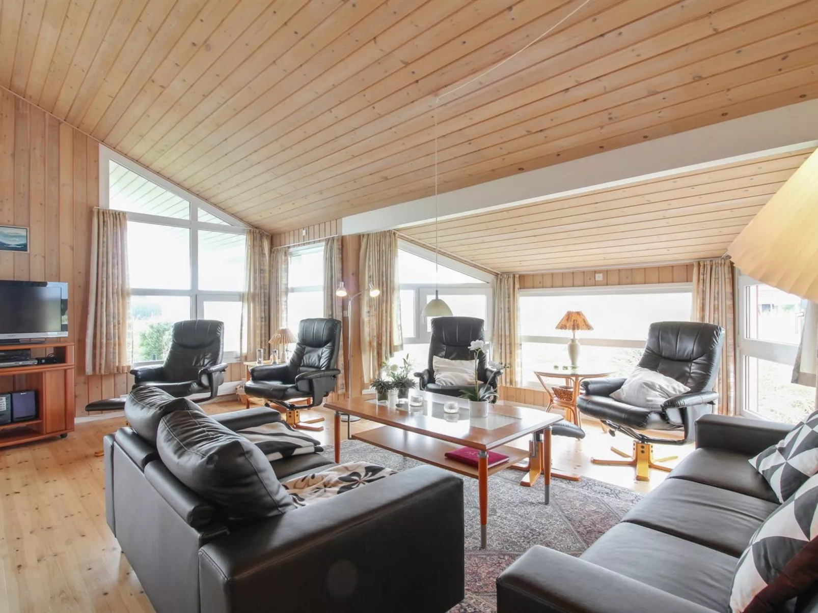 "Gamal" - 400m from the sea-Inside