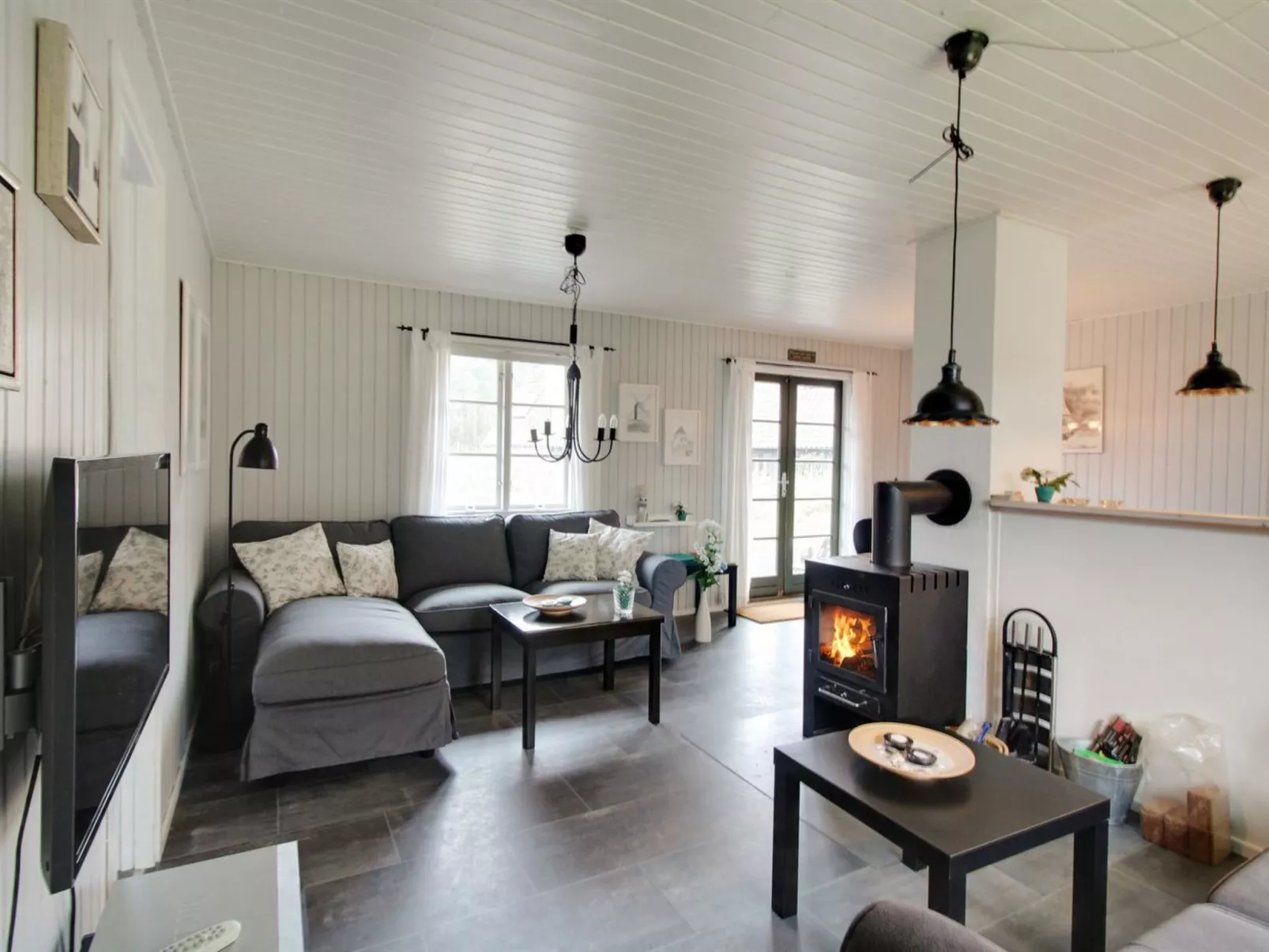 "Loke" - 300m from the sea-Drinnen