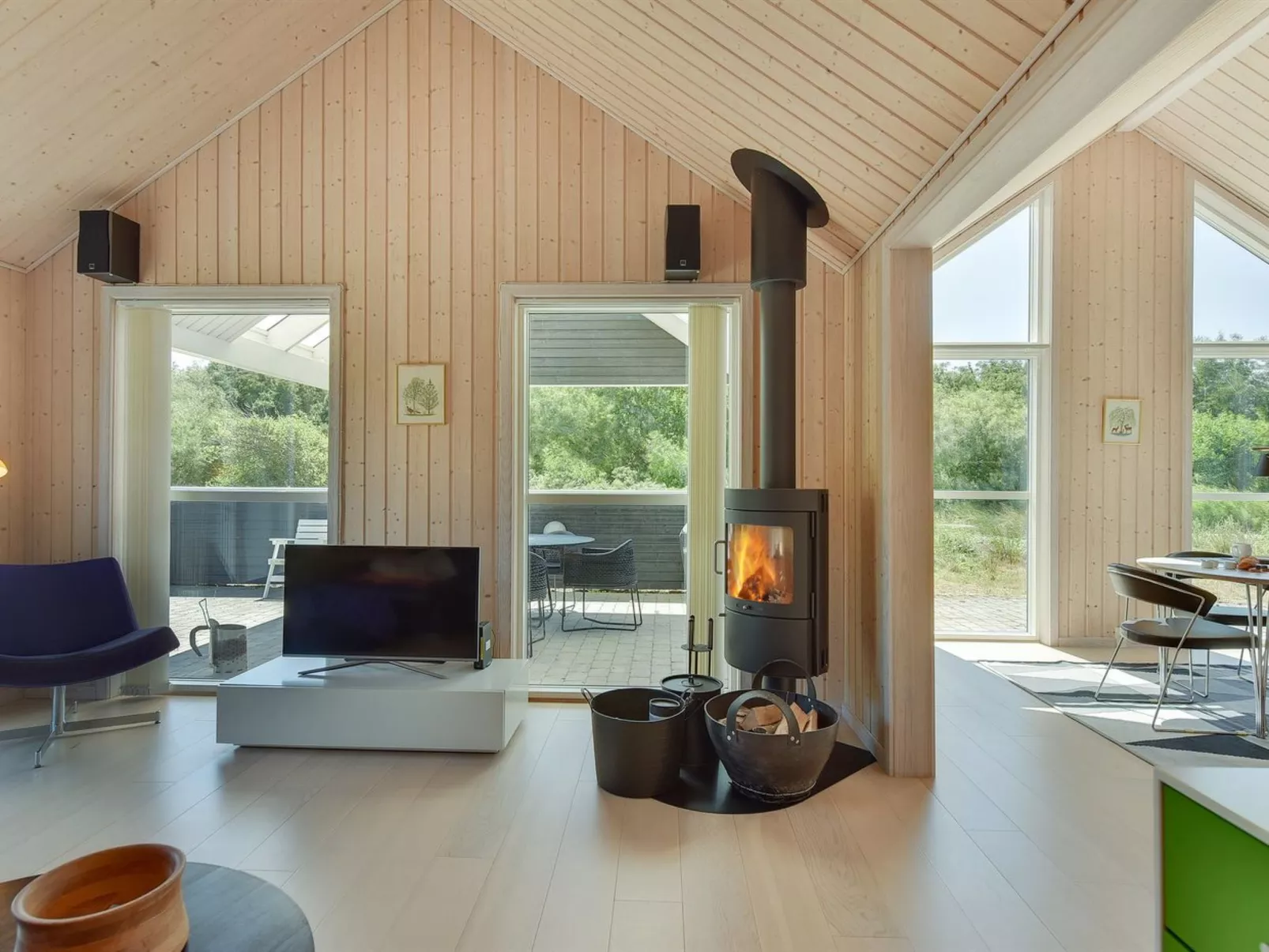 "Erich" - 1.8km from the sea-Dedans