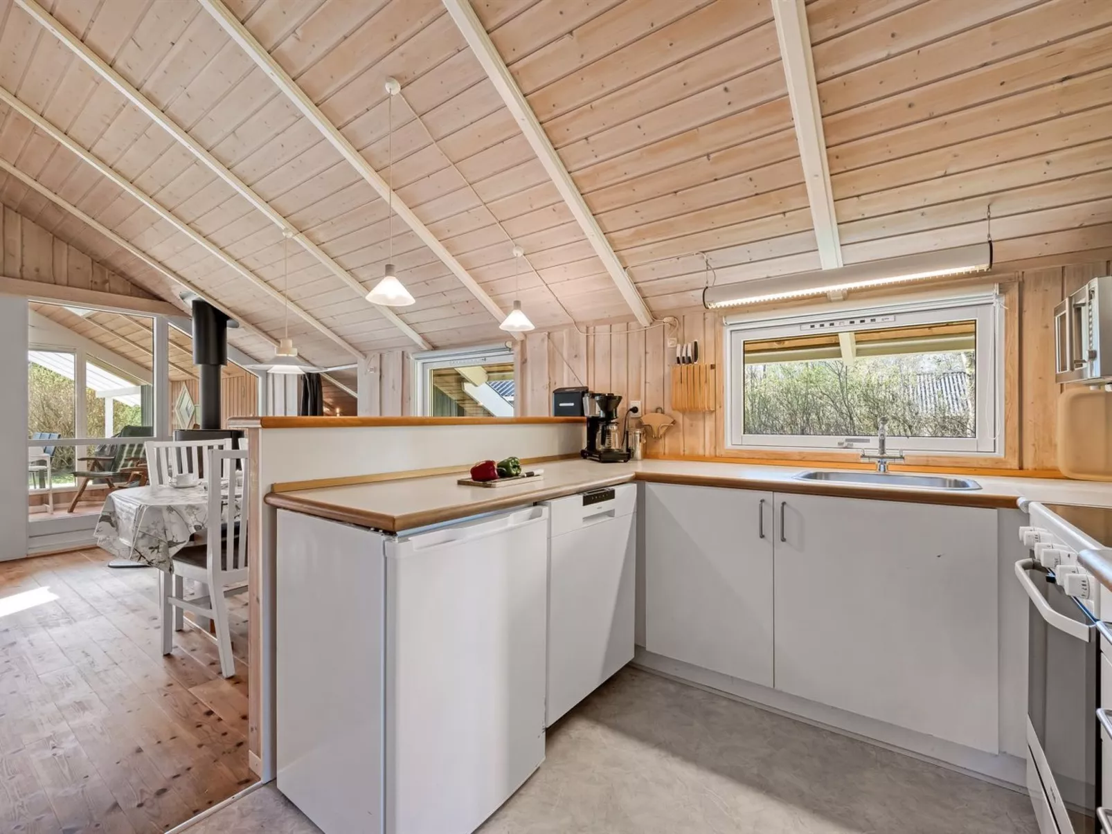 "Snefrid" - 12km from the sea-Inside