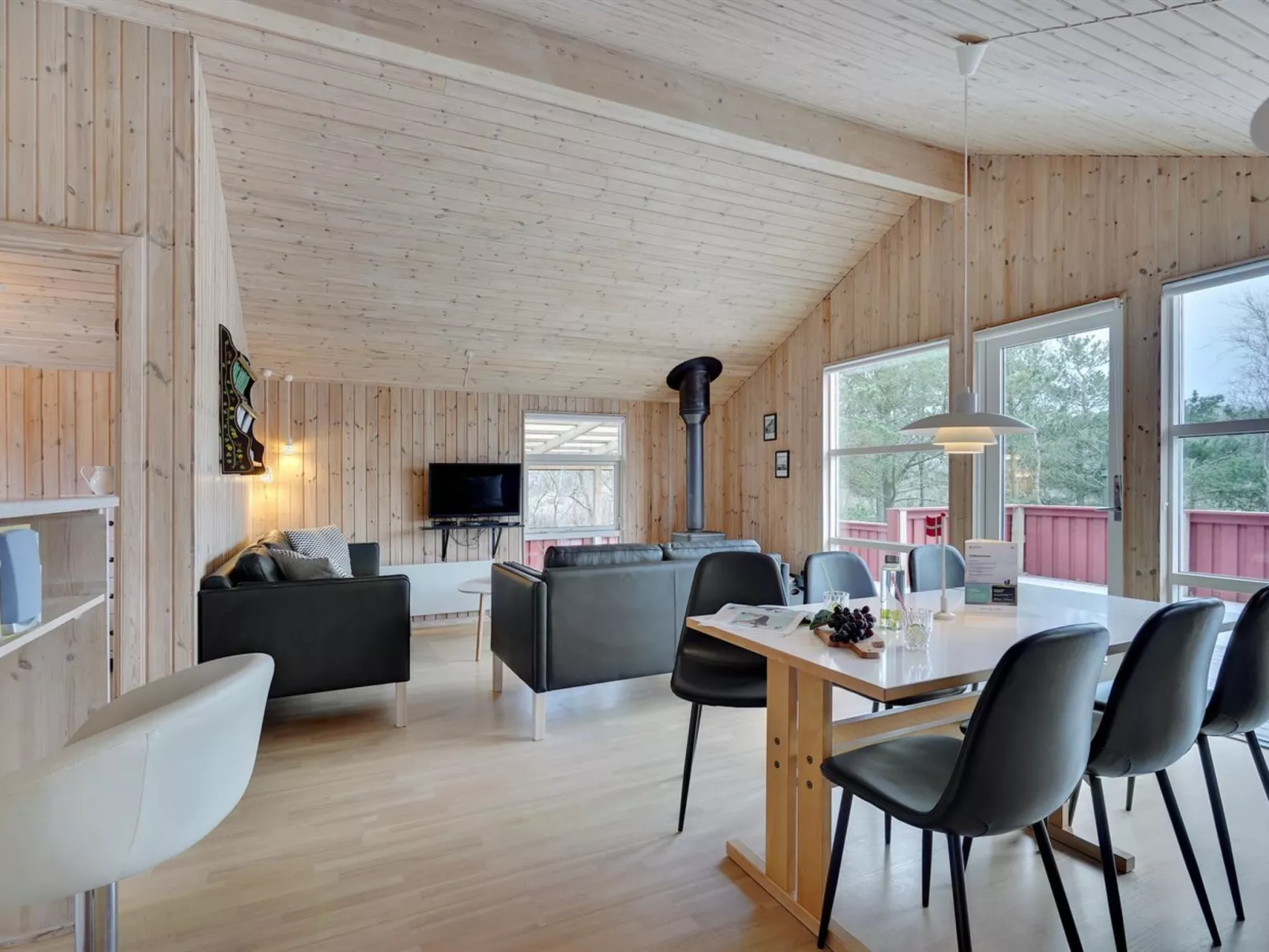 "Halla" - 200m to the fjord-Dedans