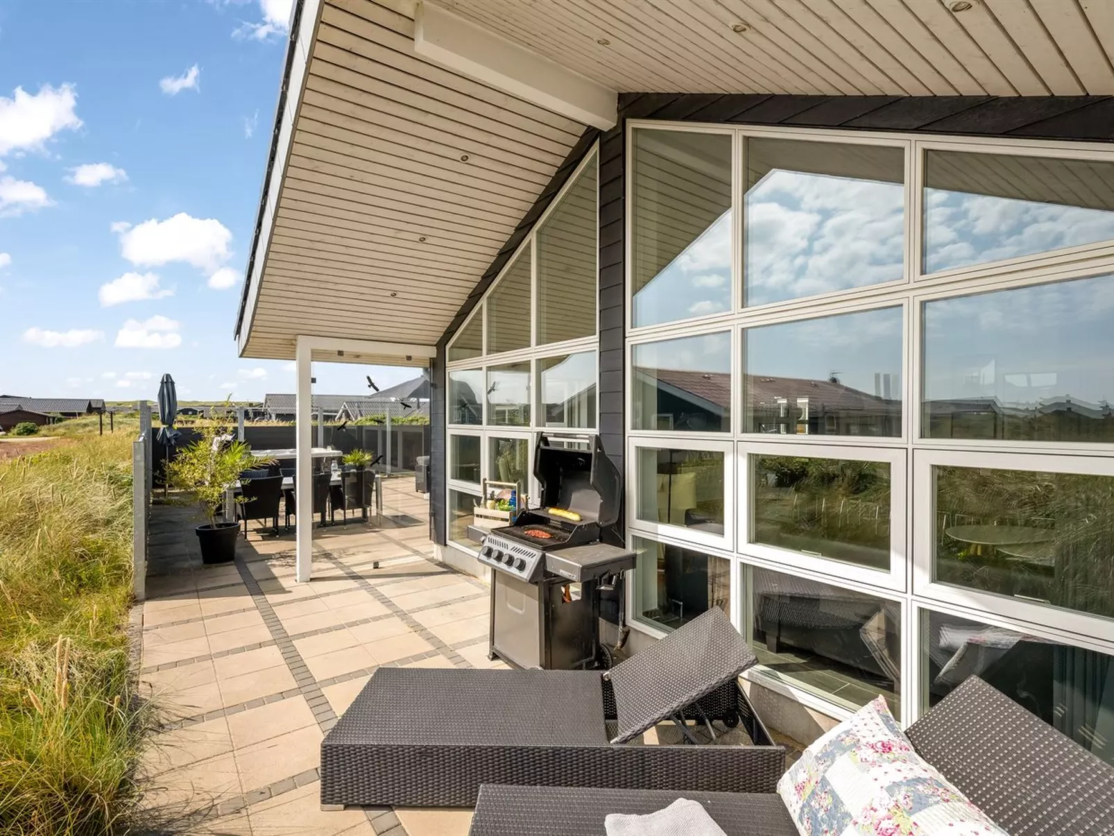 "Ennie" -  from the sea-Outside