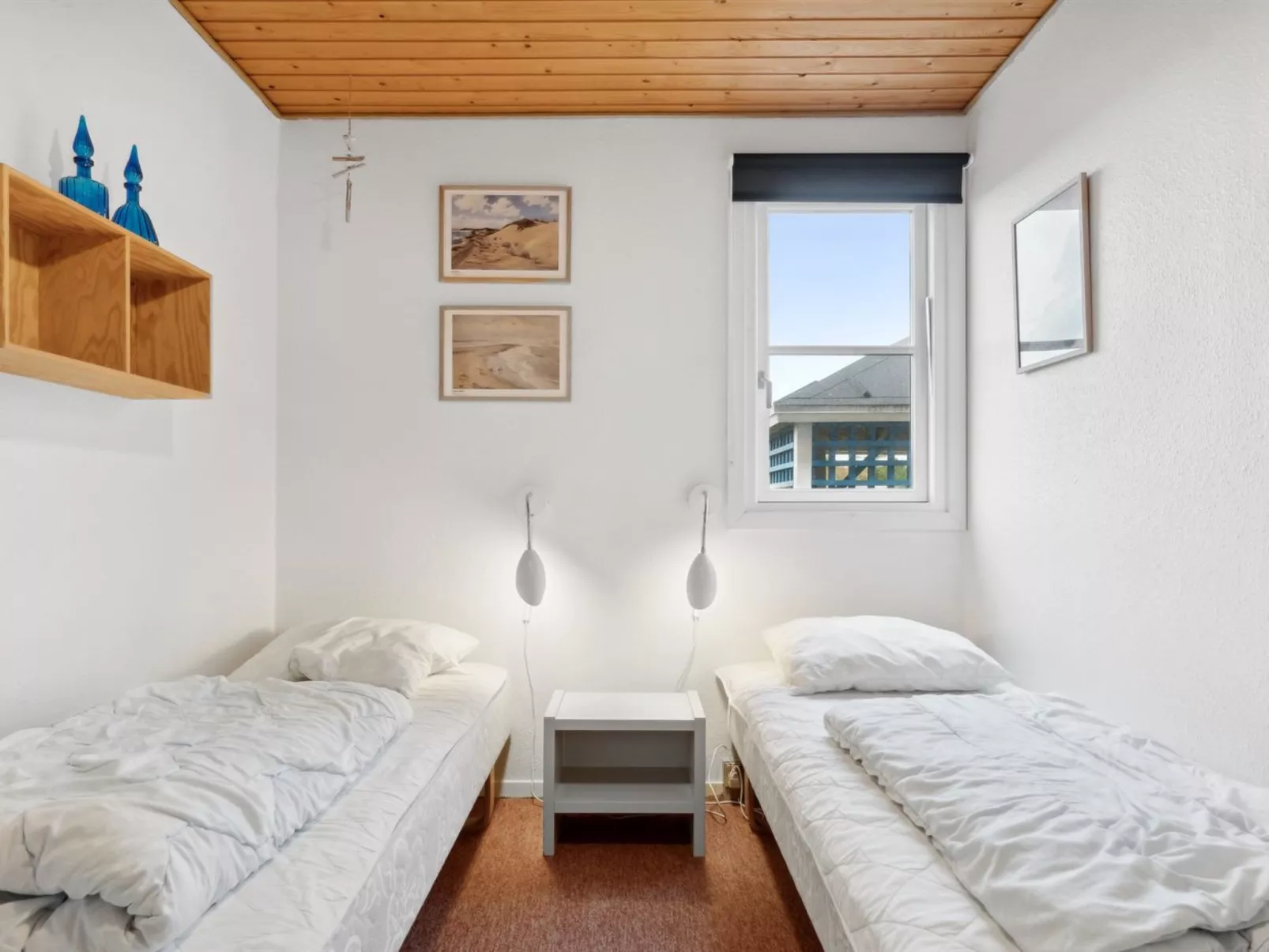 "Dineke" - 200m to the fjord-Dedans