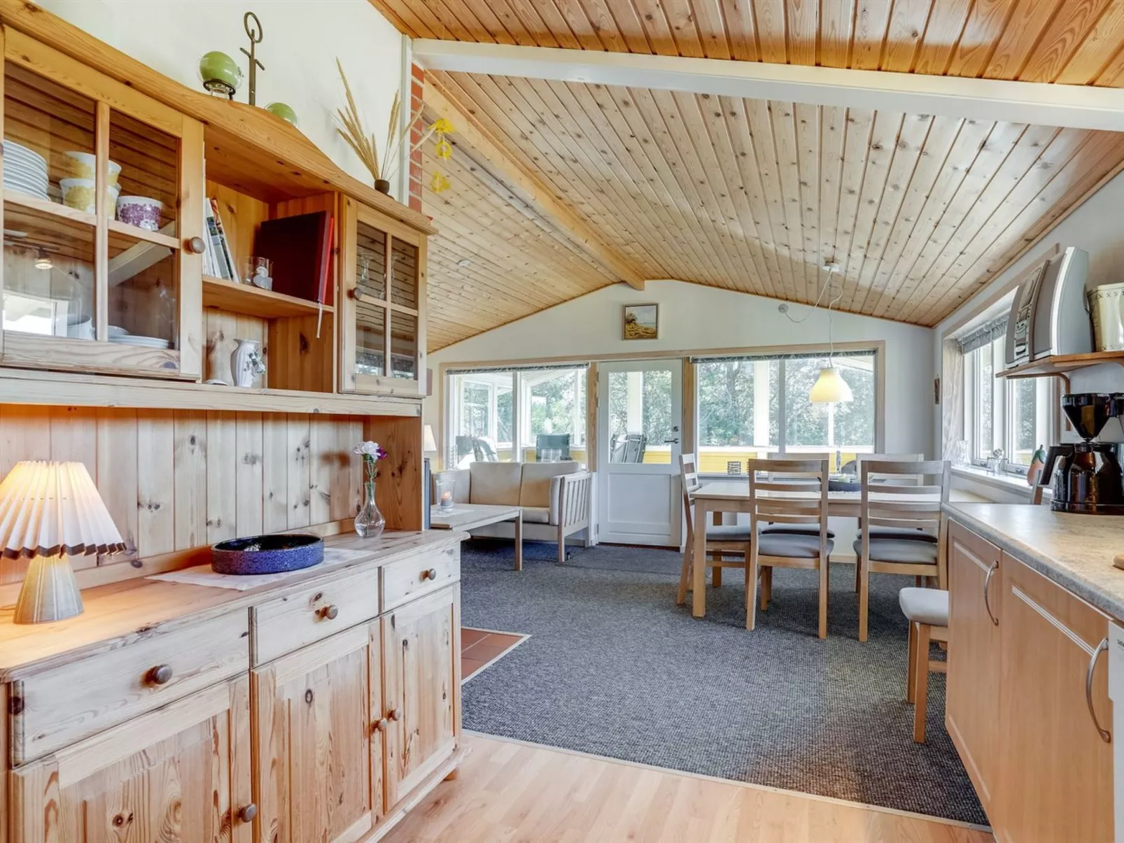 "Jeldrik" - 100m from the sea-Drinnen