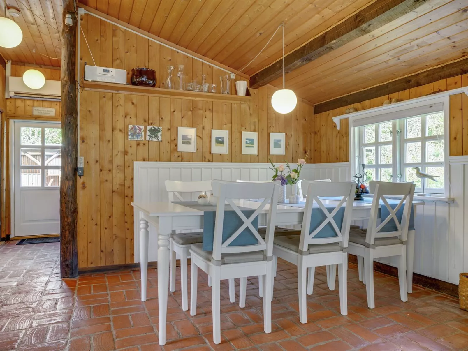 "Arnborg" - 2km from the sea-Dedans