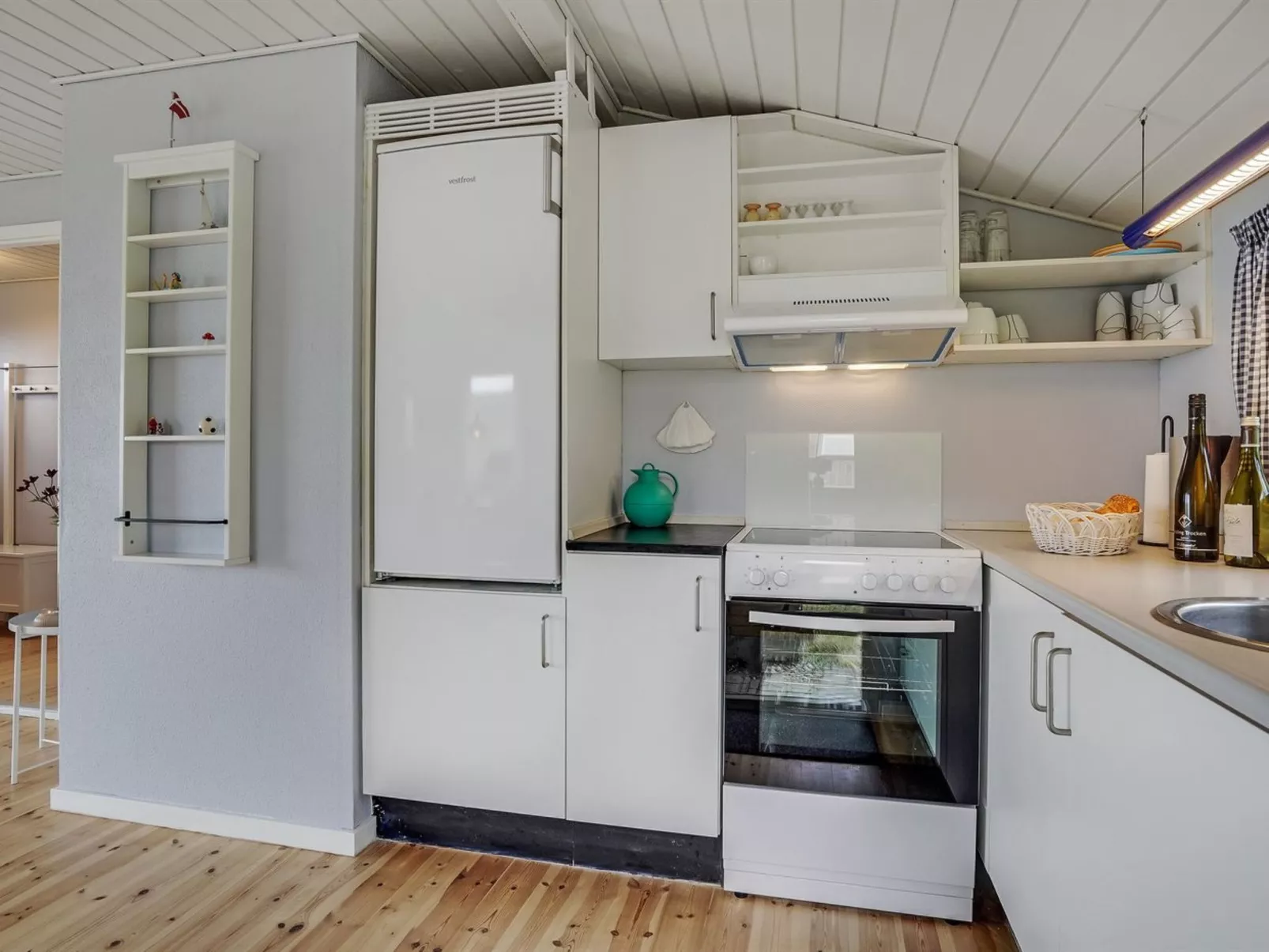 "Elpida" - 100m from the sea-Dedans